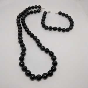 Black pearl necklace and bracelet 18 and 8 inch